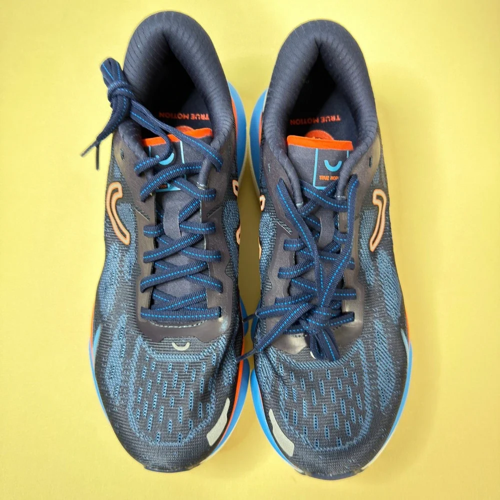 True Motion U-TECH Vichara Running Shoes Men 7.5 Navy Blue Orange Perform NWT
